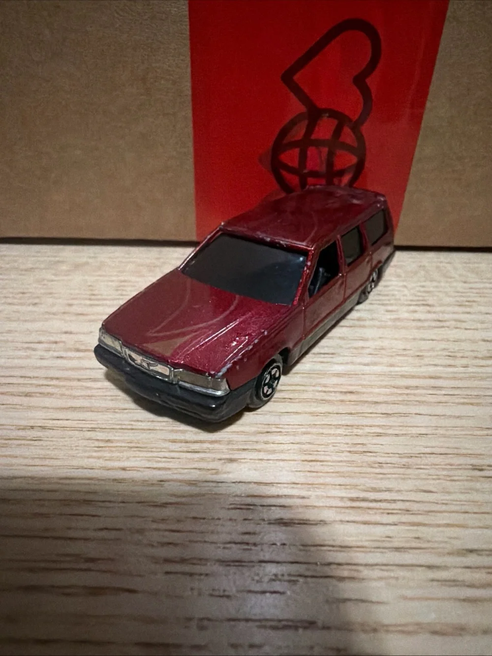 Rare Yatming #824 Red Volvo 850 Turbo Wagon Used Loose J268